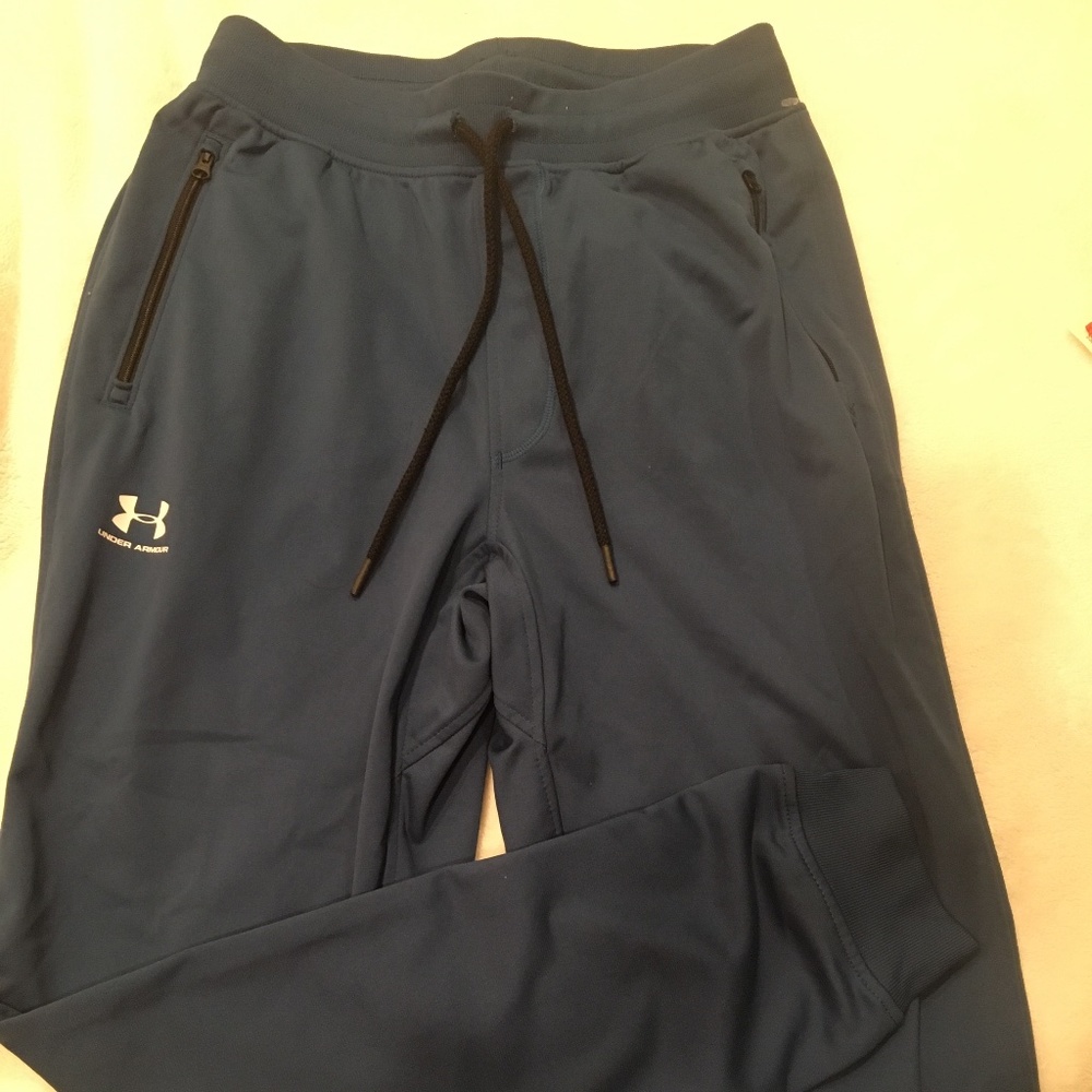 Under Armour Men’s Cold Gear teal joggers, front zip pockets, size M